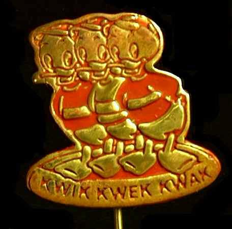 Japan - Pooh and Piglet - Apples - Fruit - JDS