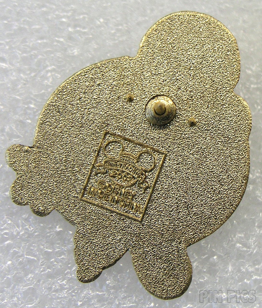 Mickey - Soccer - Sports Free-D Series  pin collectible - Main Image 2