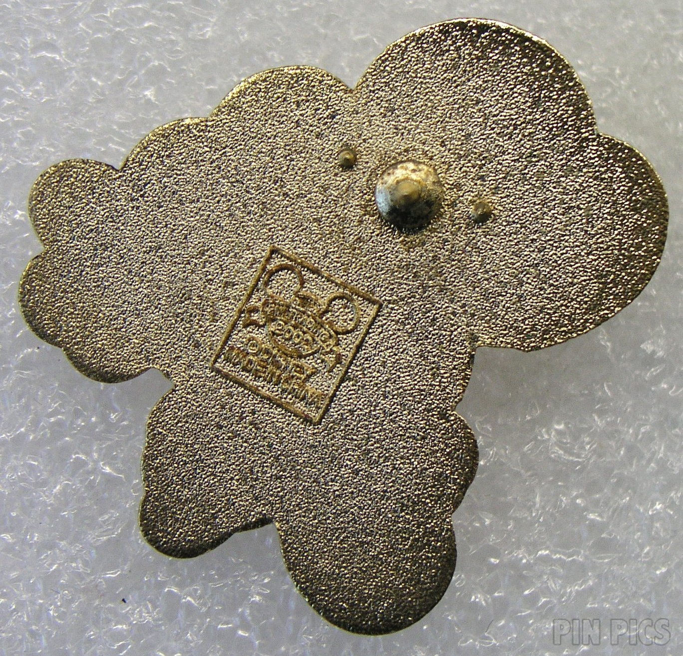 Minnie - Soccer - Sports Free-D Series - Big Pin Game  pin collectible - Main Image 2