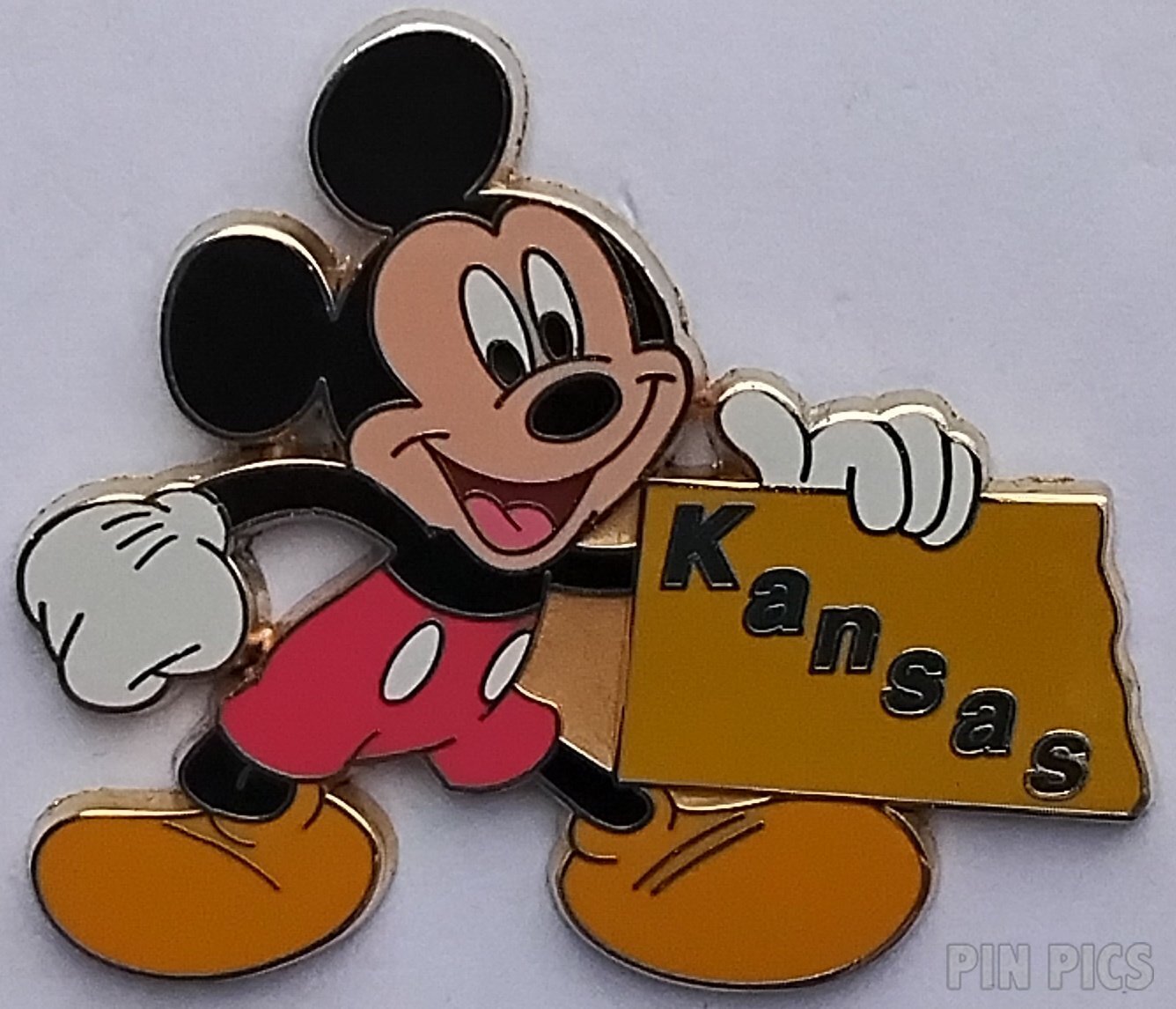 Dick Tracy Logo Pin (second version)