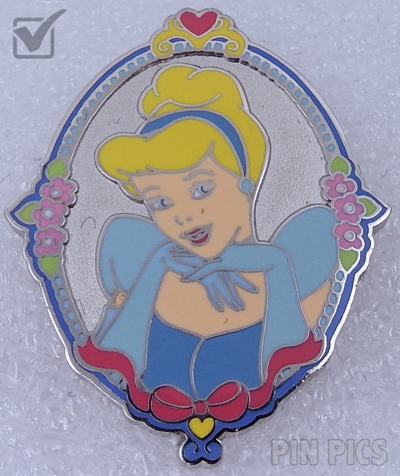 Button - What's new with Pooh. - Winnie the Pooh and Butterfly