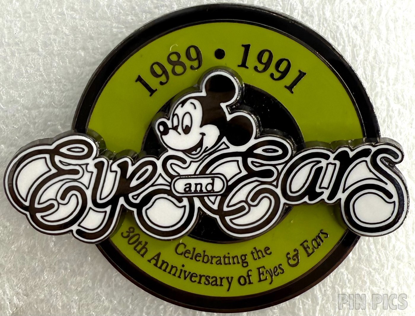 WDW - Timon & Pumbaa - Pest Management 2000 - Orange