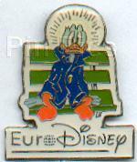 DLR - Disney's California Adventure - Cub 33 Preview - January 2001 - Dangle