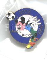 DS - Donald Through the Ages - Boxed 6 Pin Set (Donald from Three Caballeros)