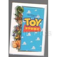 DLP - Winnie the Pooh - Sitting and Eating Honey