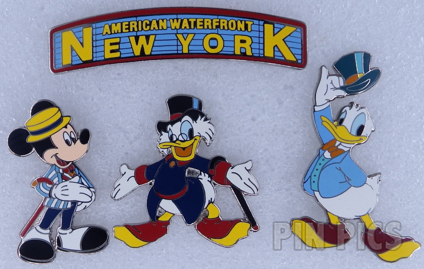 DLR - Character Name Pin (Donald) Free D