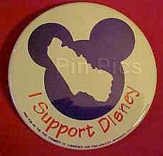 DS - Donald Through the Ages - Boxed 6 Pin Set (Thumbs Up)