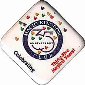 Japan - Little Hiawatha and Bear - Little Hiawatha 1937 - History of Art 2002