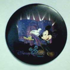 Japan - Mickey and Minnie - Brave Little Tailor - December - Sweet Kiss Calendar 2003 - JDS