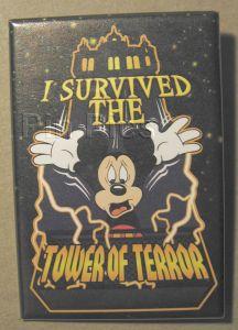 Button - DLR - Mickey, Minnie, Pluto and Goofy - Plaza Inn - Breakfast in the Park - Christmas