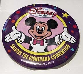 Genie holding Aladdin/Jasmine