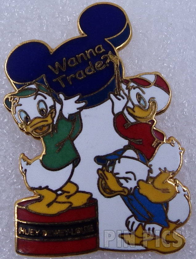 DLR - November - Tinker Bell Sitting - Birthstone