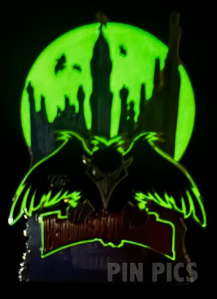 WDW - Raven - Haunted Mansion - 999 Happy Haunts Ball - Glow in the Dark  pin collectible - Main Image 2