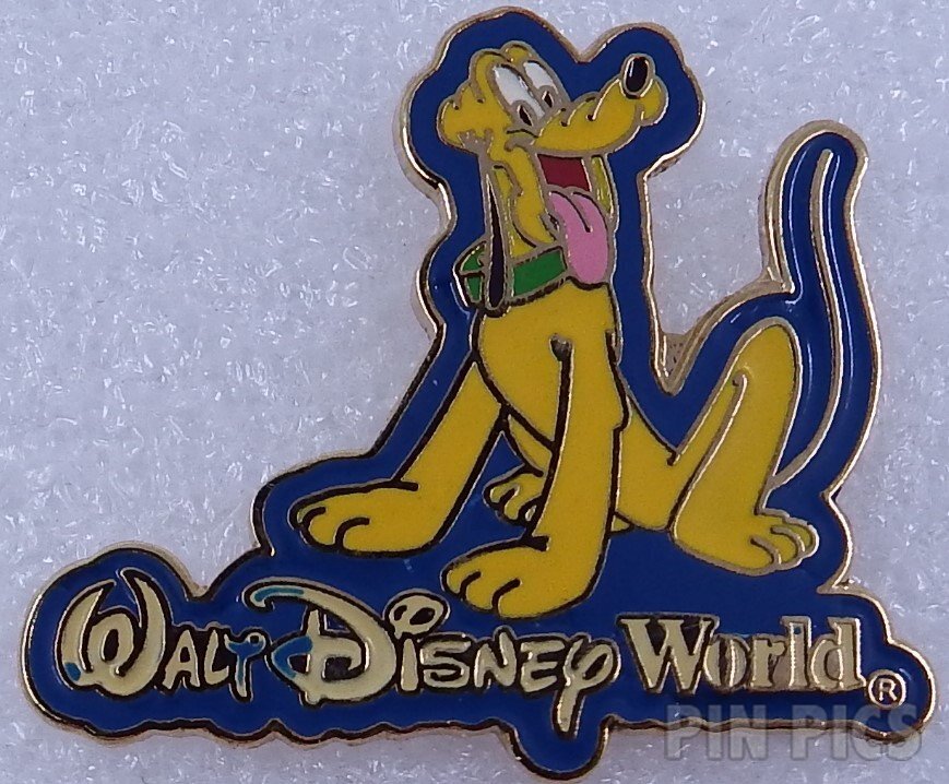 Button - DLR - Villain's Lair Grand Opening