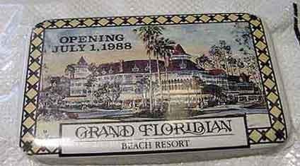 DCL - Happy Thanksgiving 2002 (Mickey and a Turkey) 3D/Dangle