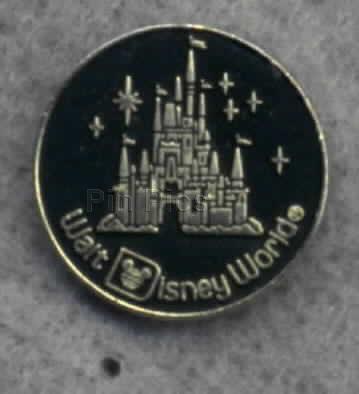 Goldtone Tigger With Bouquet