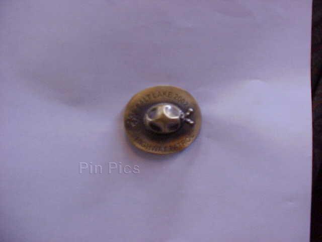 Donald Duck on a skateboard