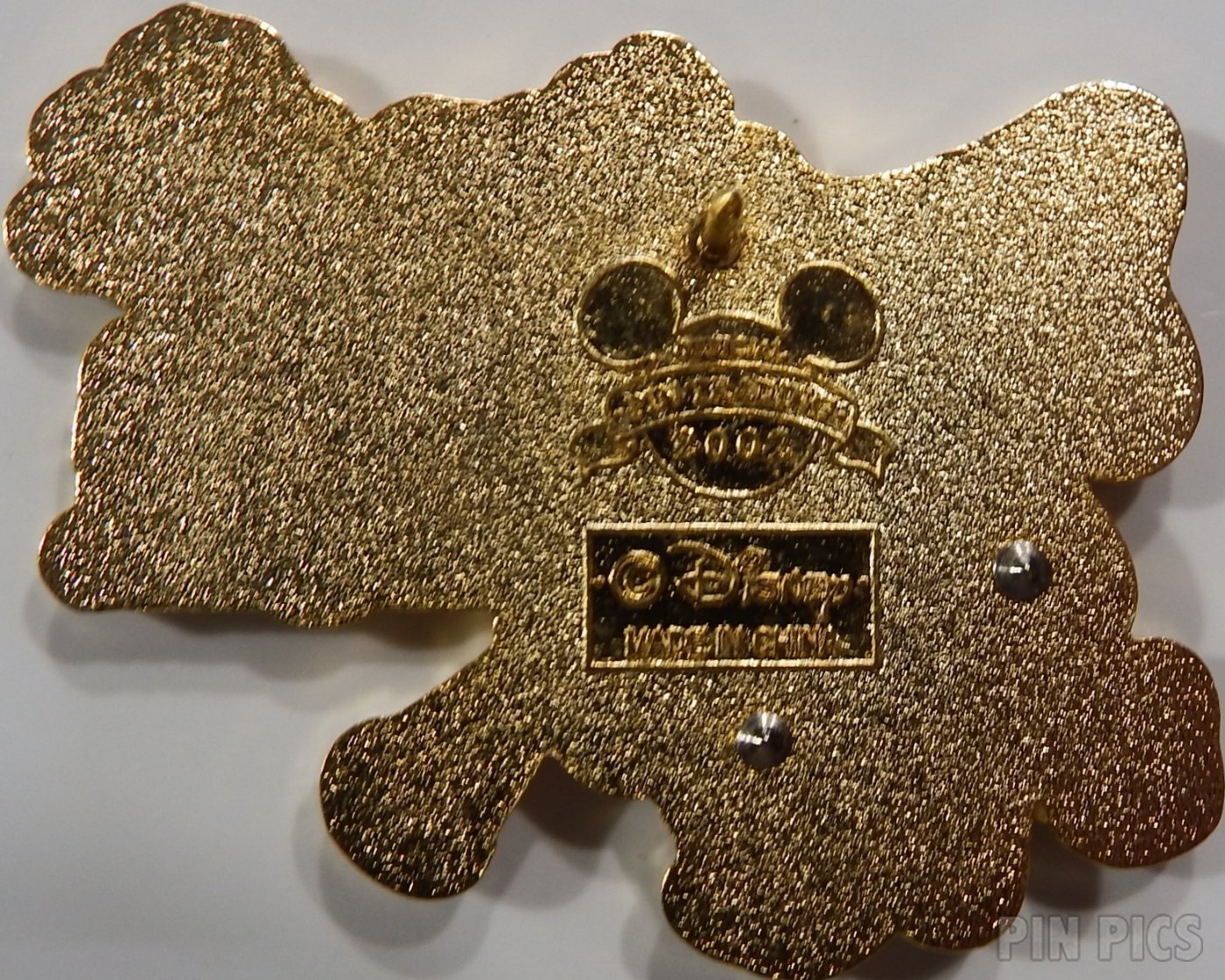 DLR - Goofy and Donald - Disneyland - The Merriest Place on Earth 2002  pin collectible - Main Image 2