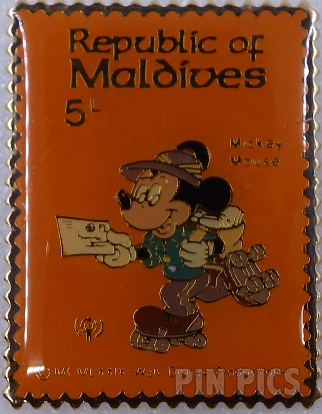 Republic of Maldives - Stamp - Mickey Mouse Mail Carrier  pin collectible - Main Image 2