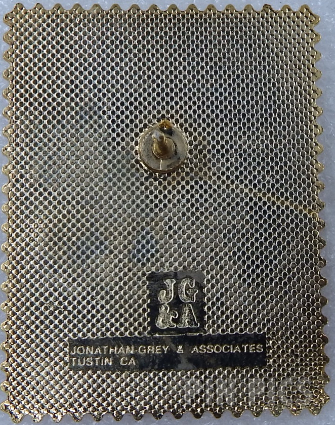 Republic of Maldives - Stamp - Mickey Mouse Mail Carrier  pin collectible - Main Image 3