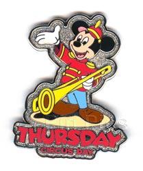 Japan - Maleficent and Dragon - Shield - Sleeping Beauty - History of Art 2002