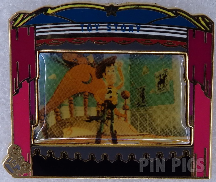 DA - Walt Disney Framed Fan Card & Pin Set ( Donald Duck )