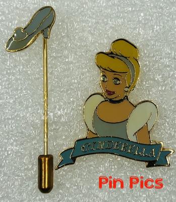 DA - Walt Disney Framed Fan Card & Pin Set ( Mickey Mouse )