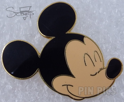 DLR - Jiminy Cricket with Flowers and Candy - Valentines' Day 2003