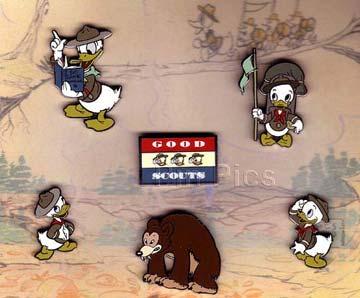 WDW - Dopey and Sleepy - Epcot - Christmas 2002