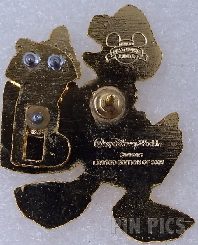 WDW - Donald Duck - Christmas Present - Christmas 2002  pin collectible - Main Image 2