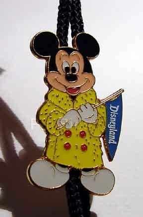 Euro Disney Mickey in Wreath with Sleeping Beauty's Castle Christmas CM Pin