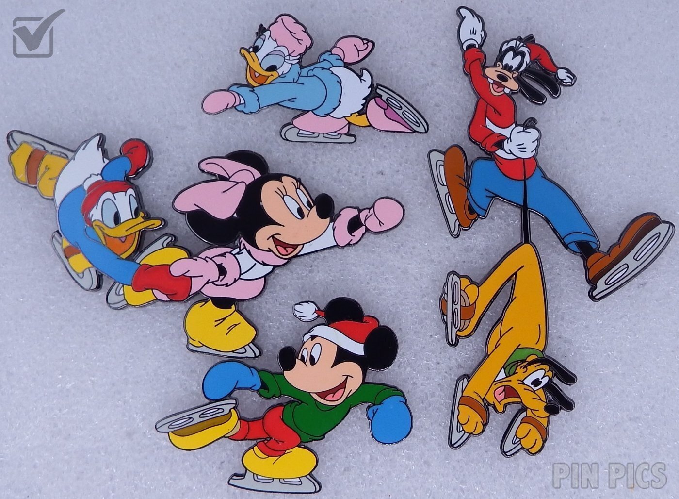 Button - Bear in the Big Blue House