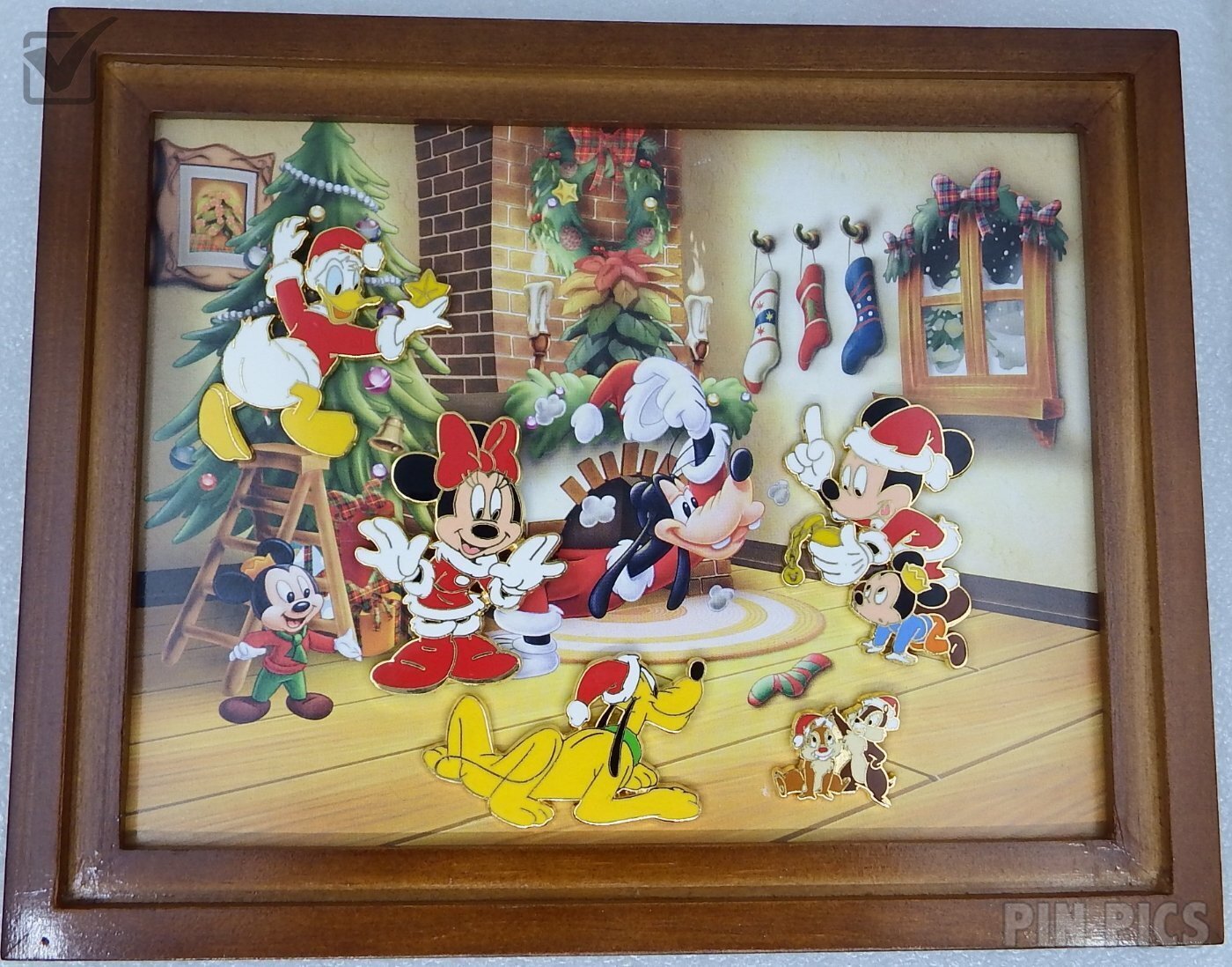 Japan - Mickey and Friends - Christmas 2002 - 5 Pin Frame Set - JDS  pin collectible - Main Image 2
