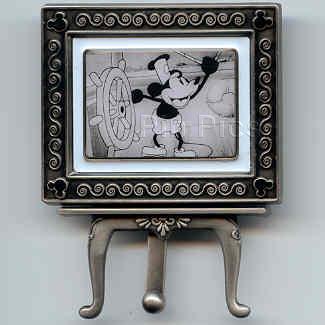 UK DS - Jeweled Heart (Tinker Bell)