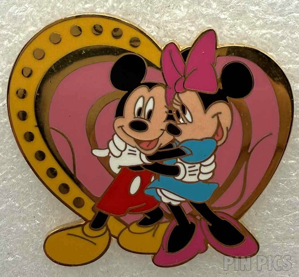 DLR - Flash - King Arthur Carousel Horse