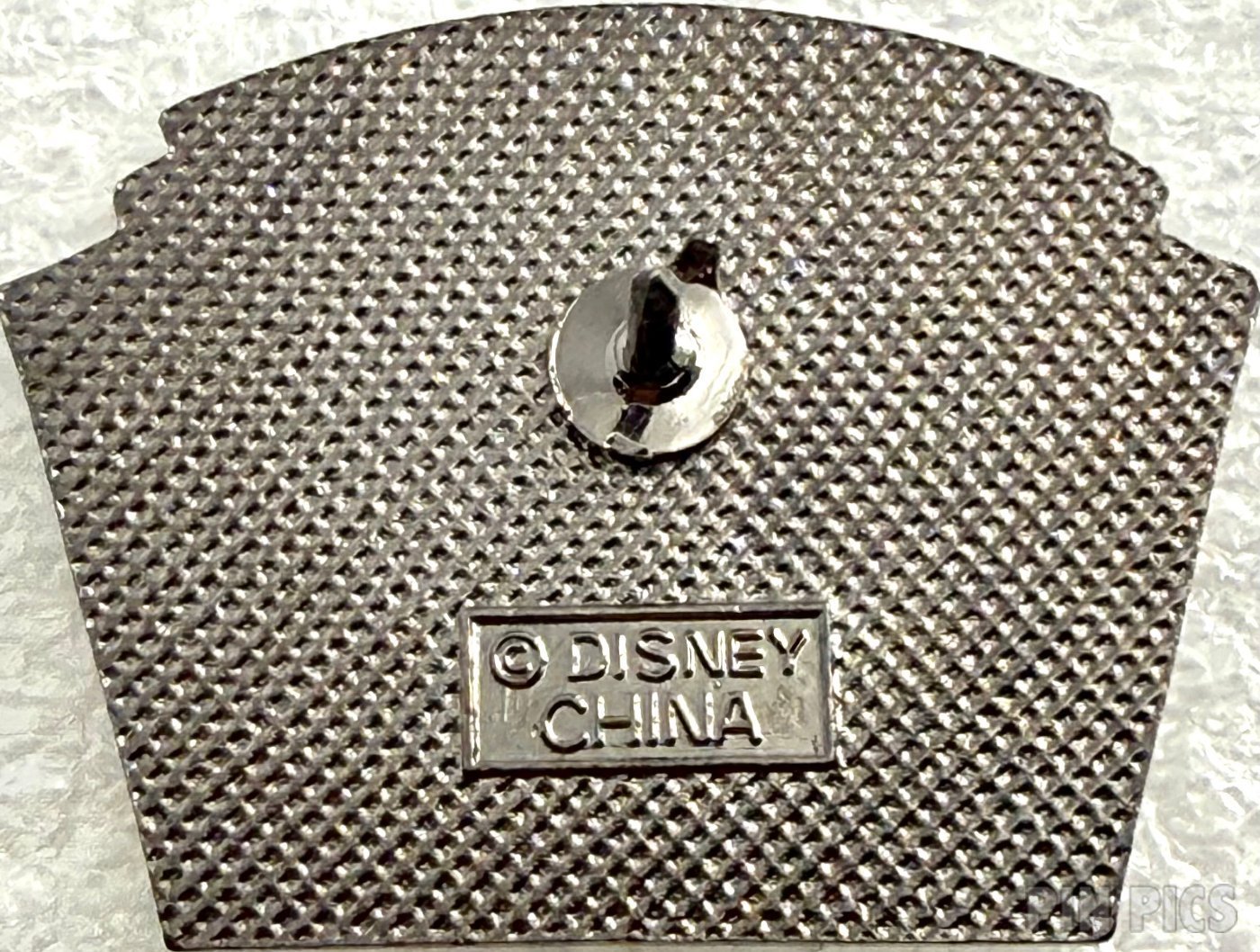 WDW - Wilderness Lodge Logo - Pre-Millennium  pin collectible - Main Image 2