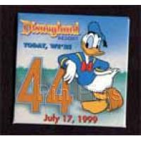 Disney Catalog - Toy Story 2 Andy's Toy Box Boxed Set (Buzz Lightyear)