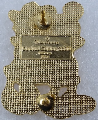 Disney Catalog - Mickey and Minnie - Shy Couple - Be My Valentine  pin collectible - Main Image 2