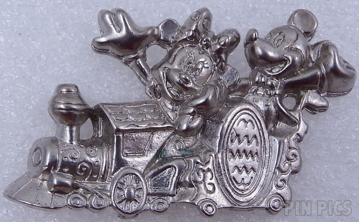 DA - Piglet's Big Movie (Parade)