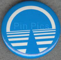 Adora Beau Pin Trader Doll - Lilo and Stitch Surfing Pin