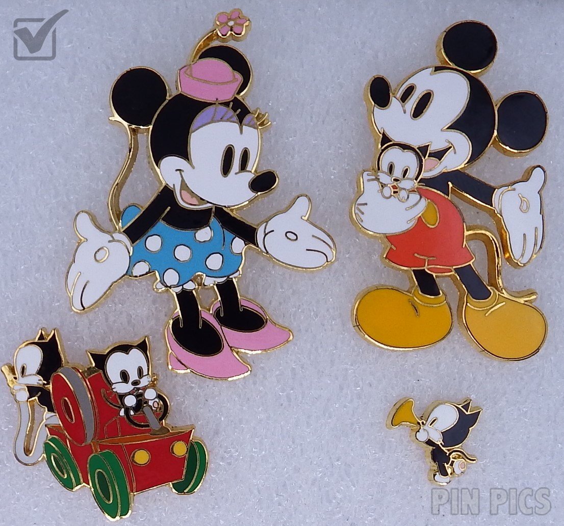 Japan - Tinker Bell - Kneeling on the Leaf - JDS