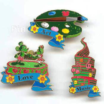 Japan - Maleficent and Aurora - Sleeping Beauty 1959 - History of Art 2003