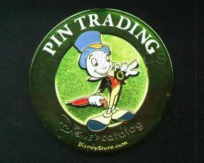 DLP - Lion King Boxed Pin Set (Pumbaa)