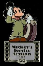 DA - Minnie Mouse - Nurses Day 2003