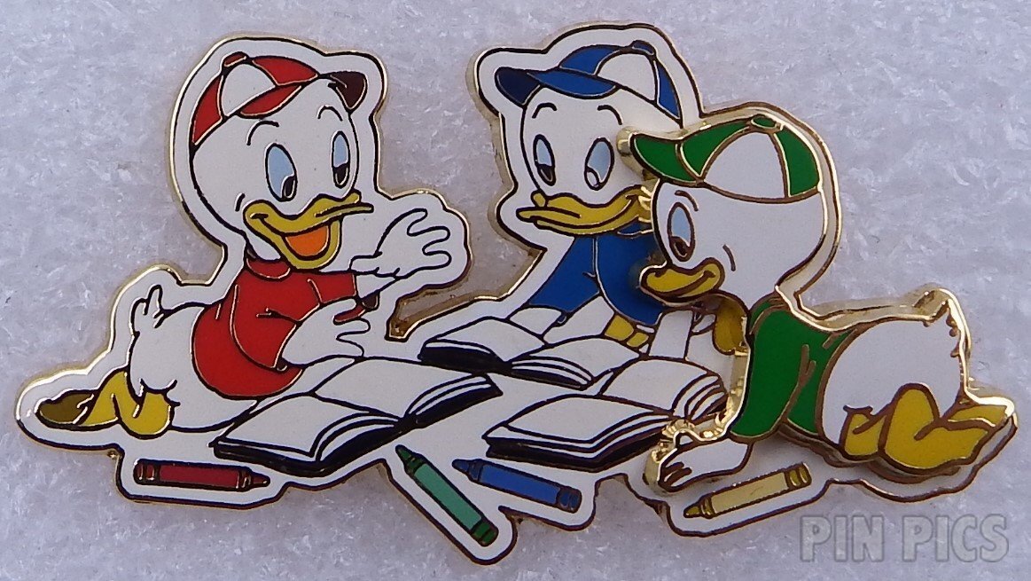 Cast Exclusive - New York Fireman Mickey Mouse (3D)