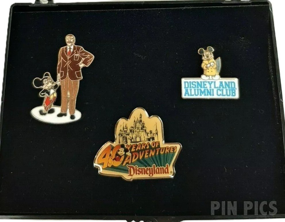 DLR - Disneyland Alumni Club - Happiest Reunion on Earth 1995 Set  pin collectible - Main Image 3