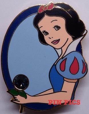 JDS - Snow White - Stained Glass Circle