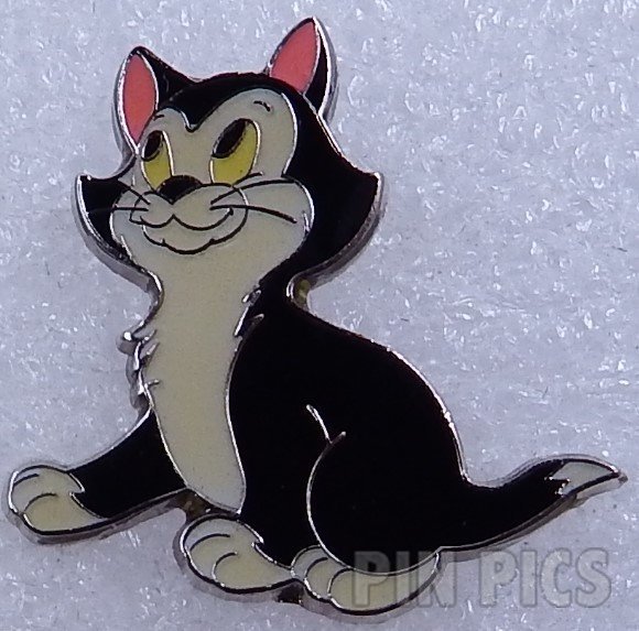 DLR - 13 Treats in 5 Frightful Weeks Series (Zero in Hallway Scene)