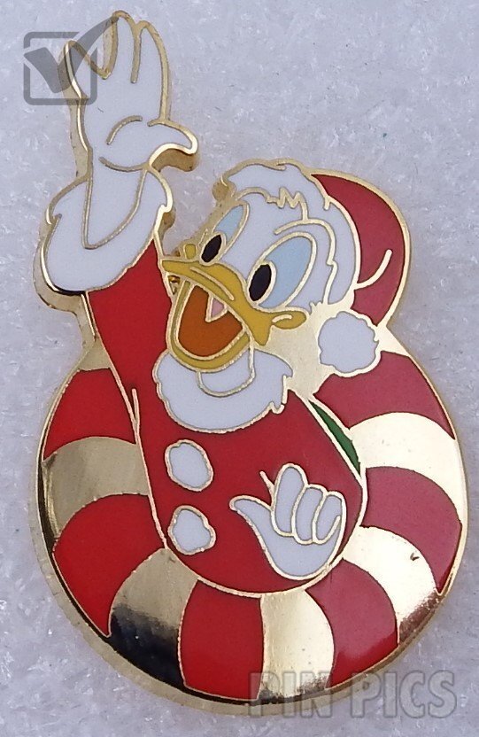 DLR - Mickey - Pointing to Himself