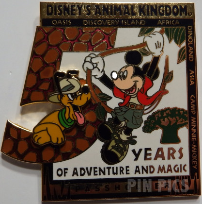 TDR - Magic Carpet #4 - Aladdin - From a Mini 4 Pin Set - TDS